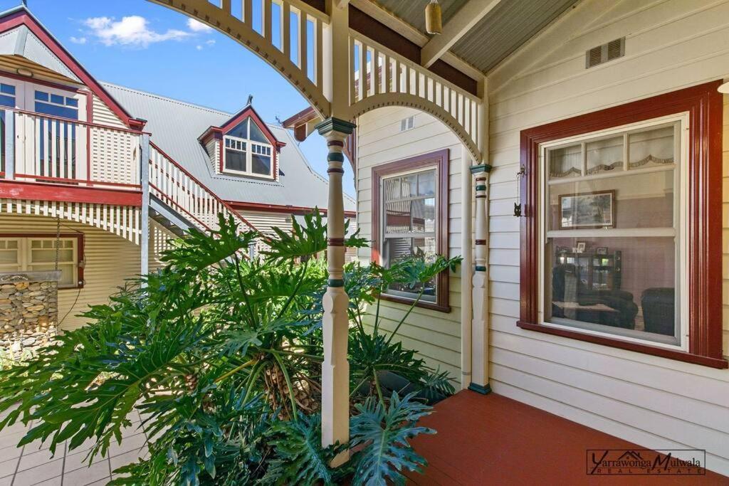 Federation Home In Town, Close To Lake & Shops Yarrawonga Exterior photo